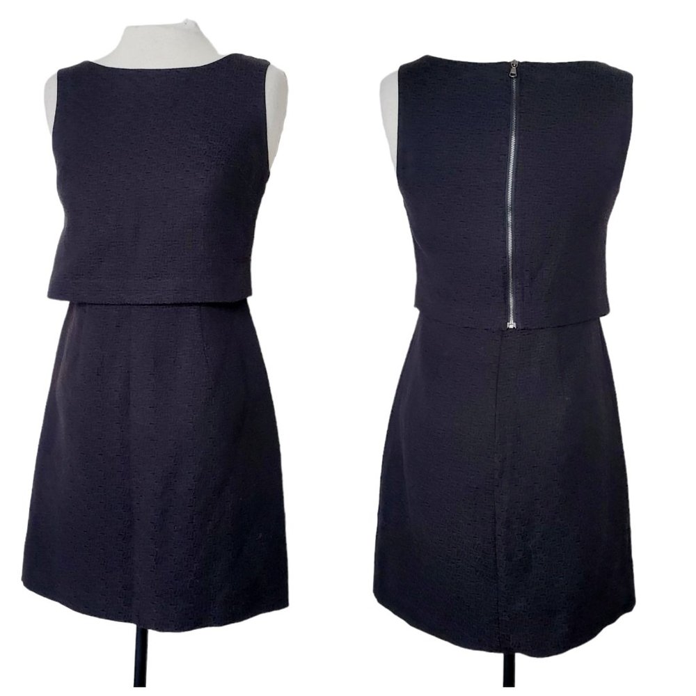 Classic Black Sleeveless Shift Dress